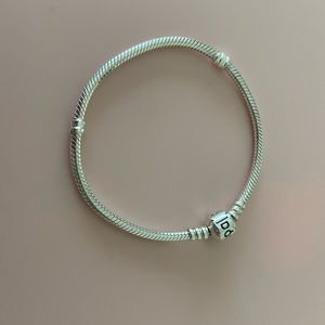 Pandora classic bracelet 💛